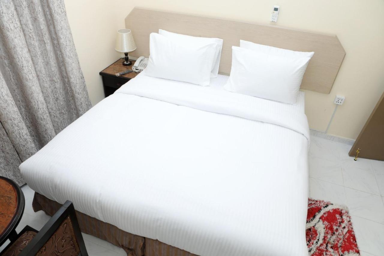 Blue Sky Way Hotel - Gold Tower Building Dubai Ngoại thất bức ảnh