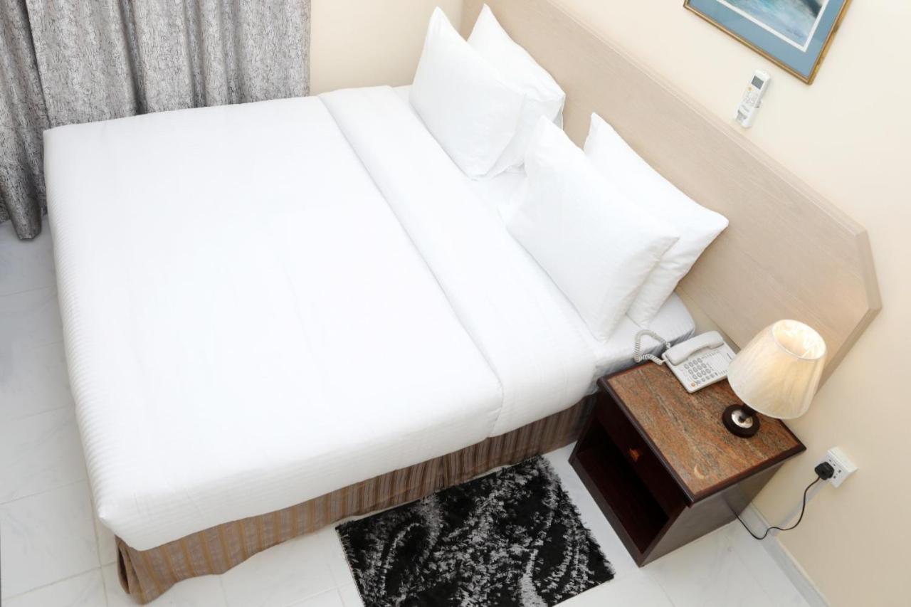 Blue Sky Way Hotel - Gold Tower Building Dubai Ngoại thất bức ảnh